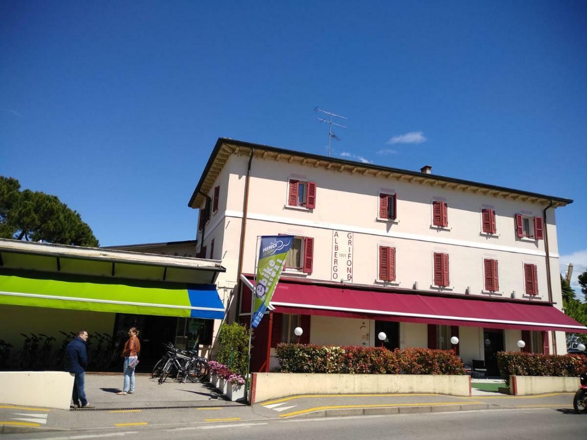 Albergo Grifone 1891 Peschiera del Garda Bagian luar foto